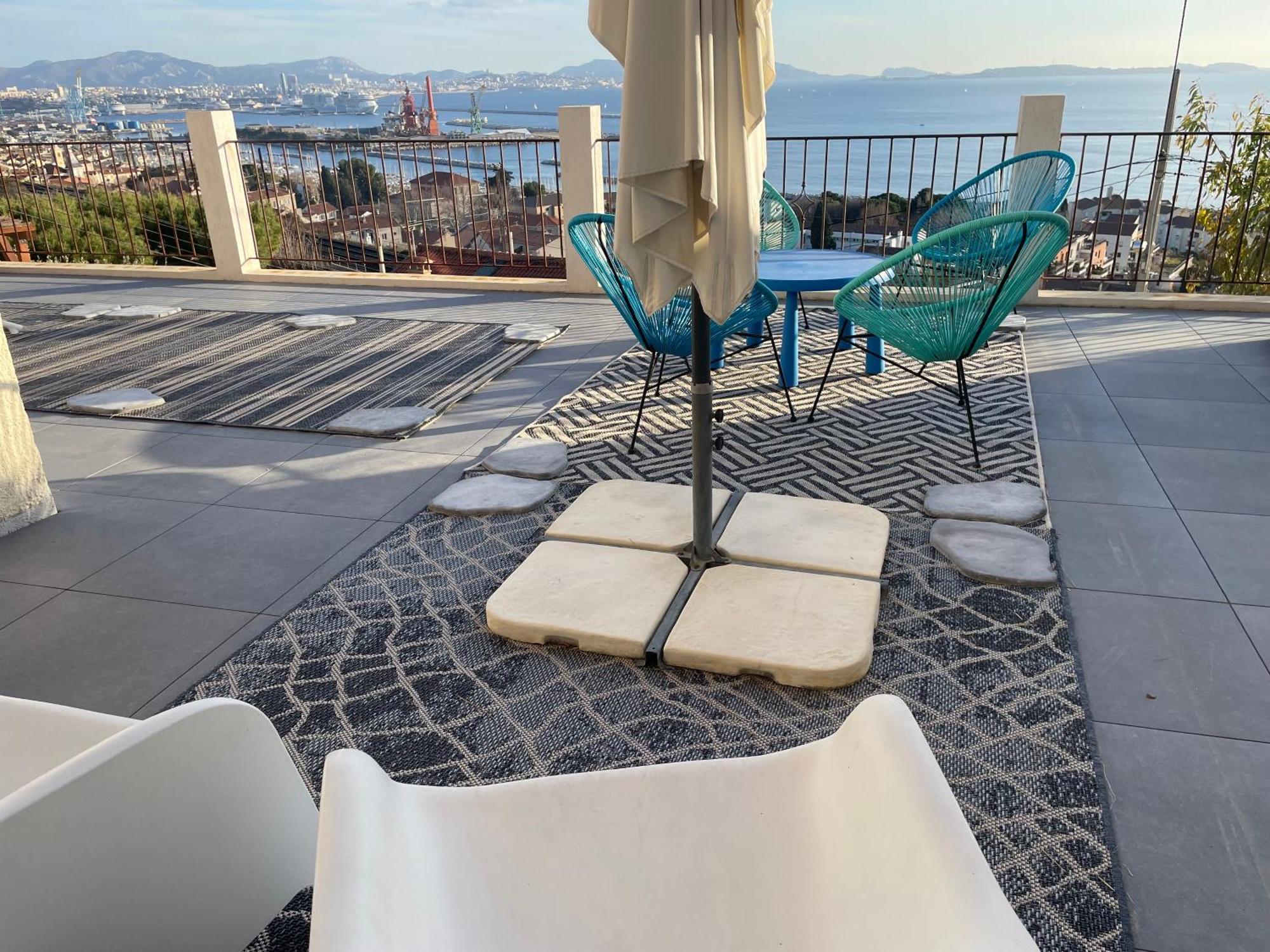 Superbe Terrasse Avec Vue Panoramique Sur La Mer Marseille Ngoại thất bức ảnh