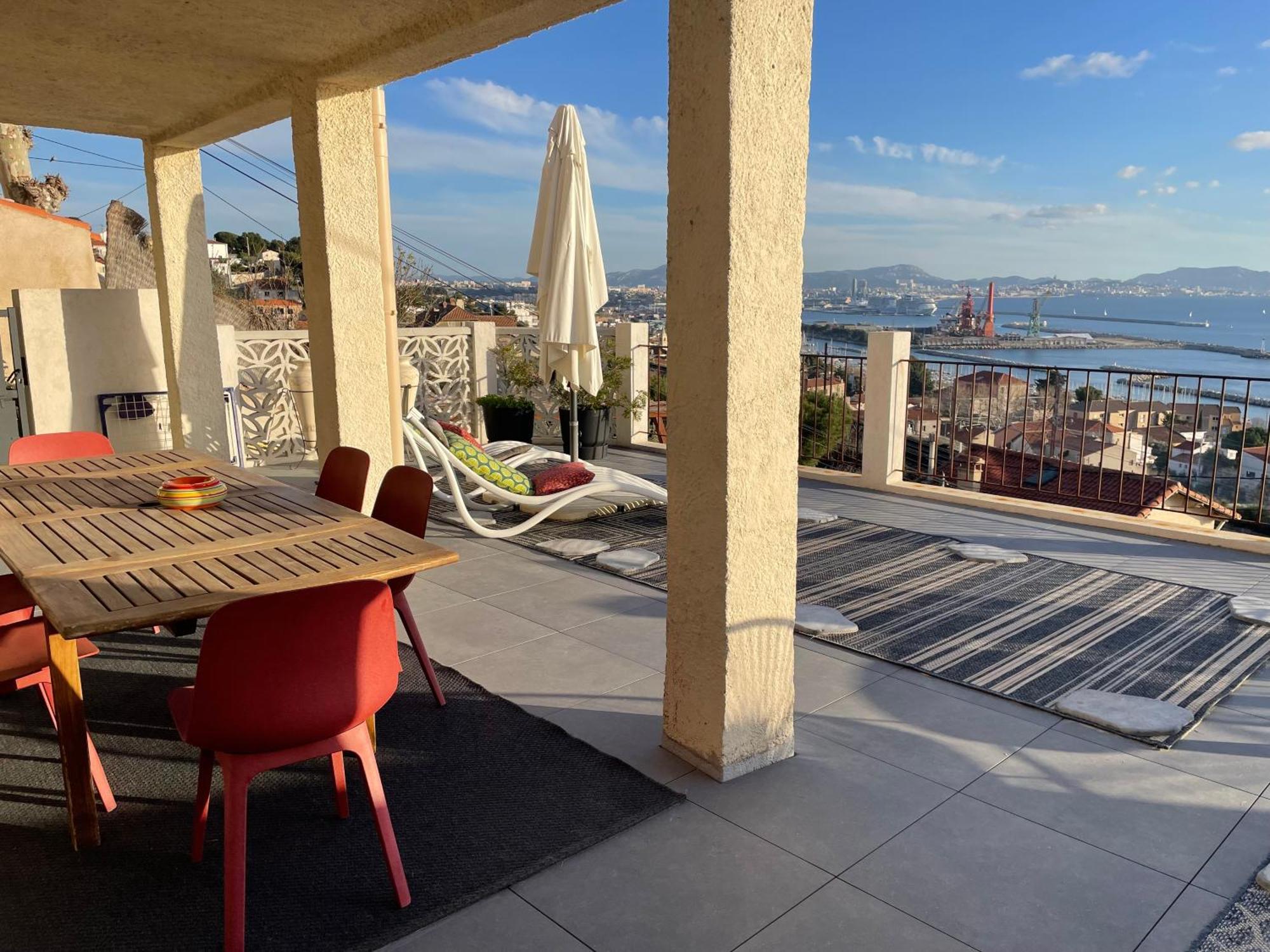 Superbe Terrasse Avec Vue Panoramique Sur La Mer Marseille Ngoại thất bức ảnh