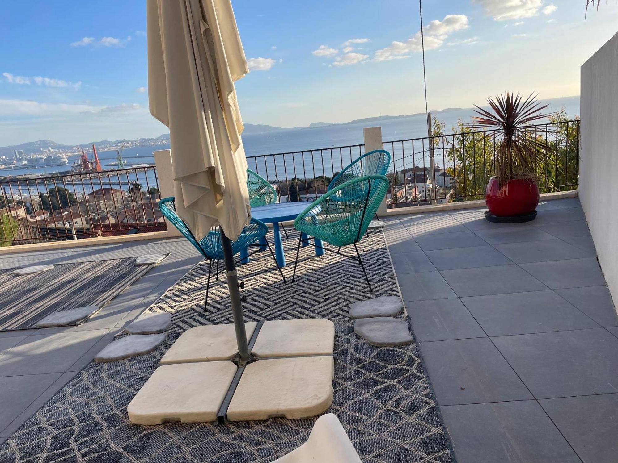 Superbe Terrasse Avec Vue Panoramique Sur La Mer Marseille Ngoại thất bức ảnh