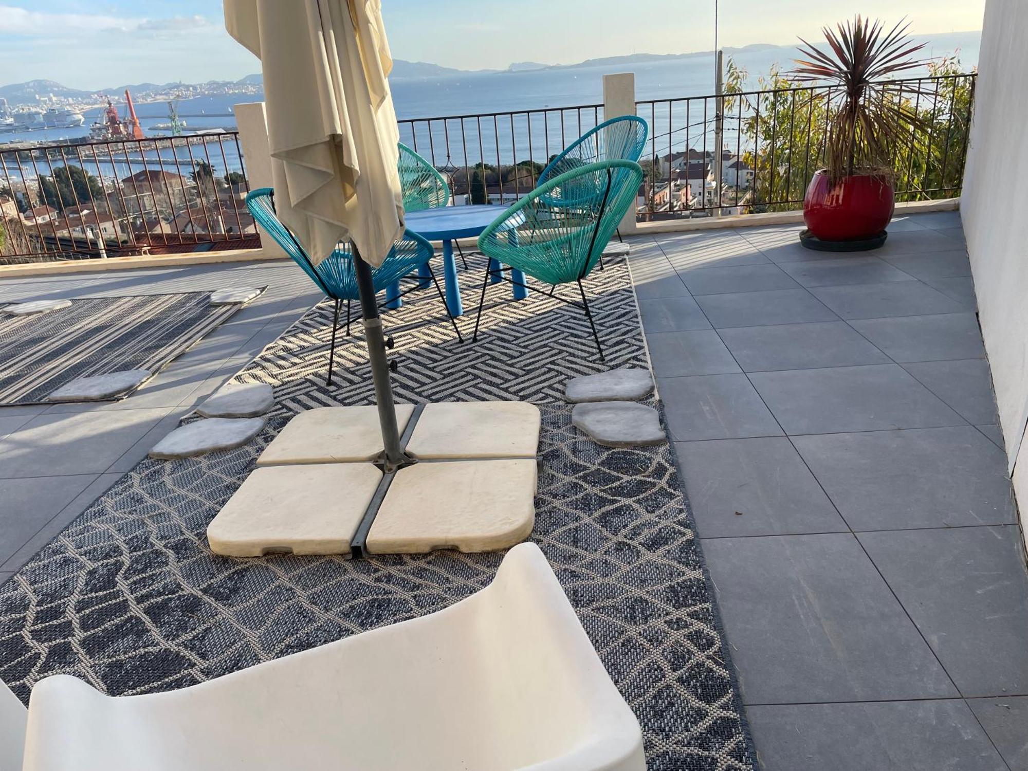 Superbe Terrasse Avec Vue Panoramique Sur La Mer Marseille Ngoại thất bức ảnh