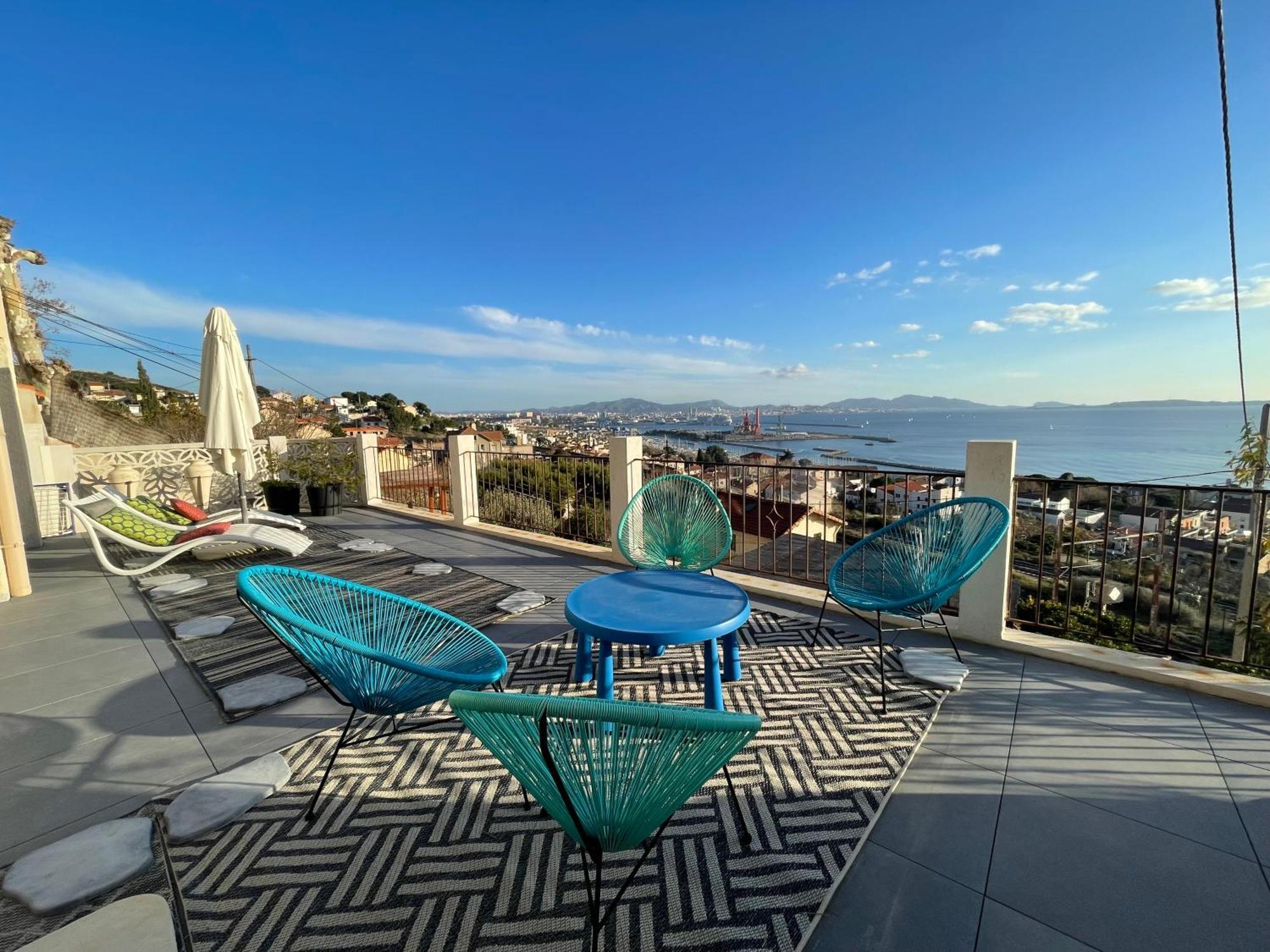 Superbe Terrasse Avec Vue Panoramique Sur La Mer Marseille Ngoại thất bức ảnh