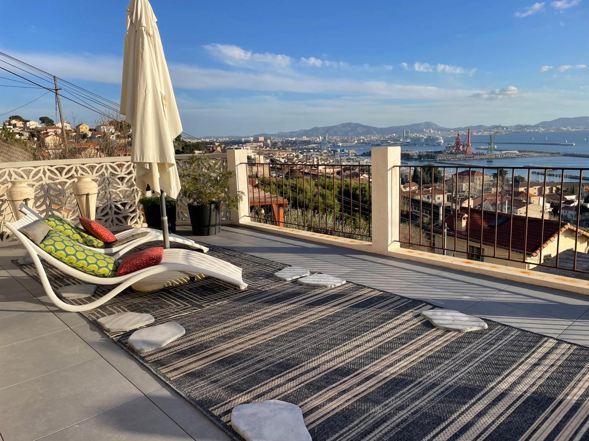 Superbe Terrasse Avec Vue Panoramique Sur La Mer Marseille Ngoại thất bức ảnh